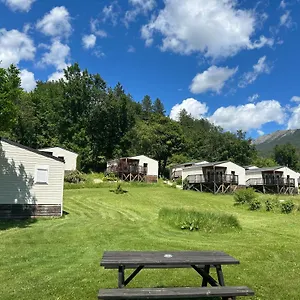 https://les-framboiseilles.fr-provencehotel.com
